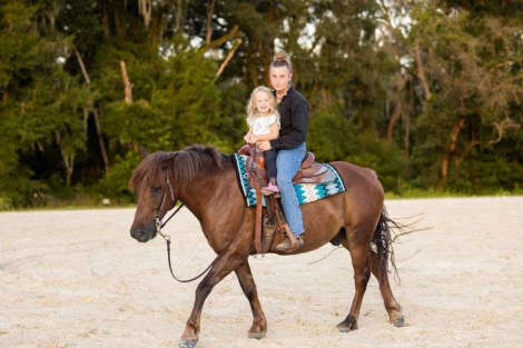 HorseID: 2307047 Duke - PhotoID: 1090873