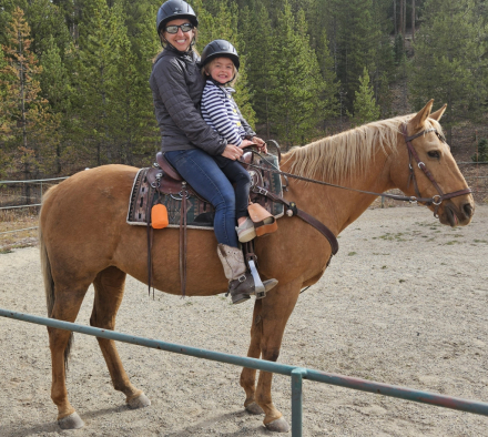 HorseID: 2319602 Riddles And Gold - PhotoID: 1106933