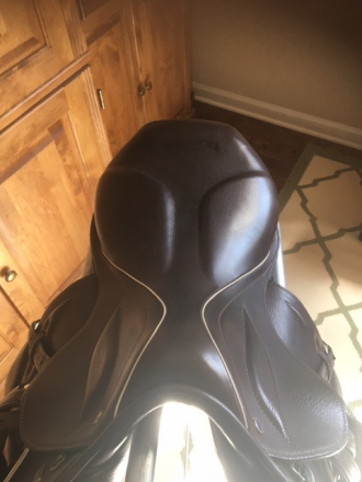 Tack ID: 569787 Stubben Elite Phoenix with biomex seat - PhotoID: 154728 - Expires 14-Dec-2025 Days Left: 9