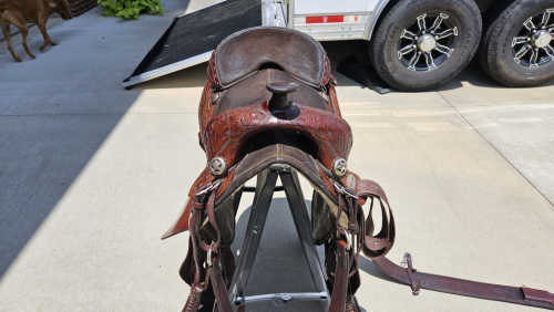 Tack ID: 569876 BOB MARSHALL TREELESS SPORTS SADDLE - PhotoID: 154850 - Expires 15-Jan-2026 Days Left: 41