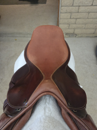 Tack ID: 569877 Zaldi English Saddle - Good Condition - PhotoID: 154853 - Expires 17-Jan-2026 Days Left: 43
