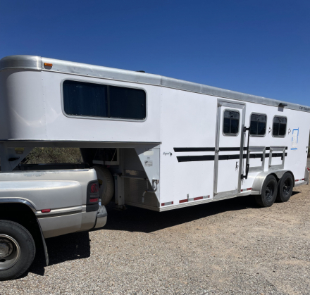 Tack ID: 569907 2000CM 3H Slant New Paint, Tires, Bearings, Brakes! - PhotoID: 154890 - Expires 23-Jan-2026 Days Left: 49