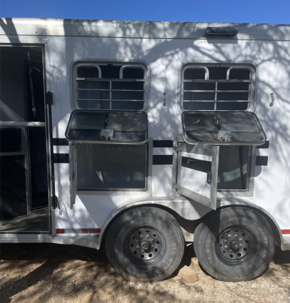 Tack ID: 569907 2000CM 3H Slant New Paint, Tires, Bearings, Brakes! - PhotoID: 154923 - Expires 23-Jan-2026 Days Left: 49