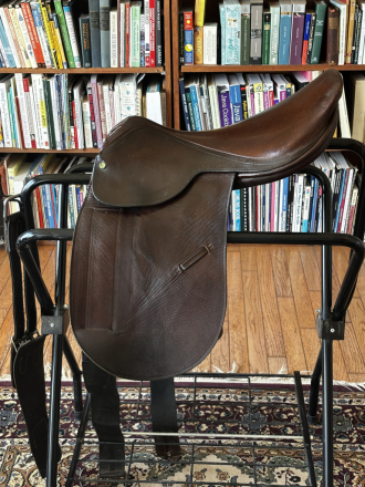 Tack ID: 569951 Jean-Claude Racinet saddle (rare) - PhotoID: 154963 - Expires 13-Nov-2025 Days Left: 0