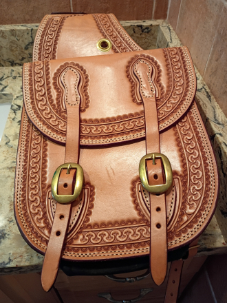 Tack ID: 570032 Western Saddlebags - PhotoID: 155080 - Expires 10-Dec-2025 Days Left: 5