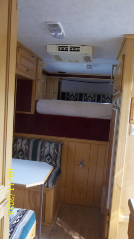 Tack ID: 570054 2003 Classic Aluminum 3-Horse Living Quarters - PhotoID: 155103 - Expires 18-Dec-2025 Days Left: 13