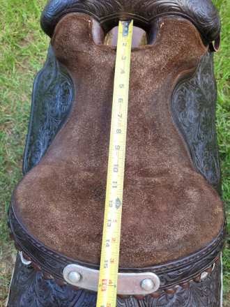 Tack ID: 570061 Classic Rios Show Saddle with Silver - PhotoID: 155127 - Expires 25-Dec-2025 Days Left: 20