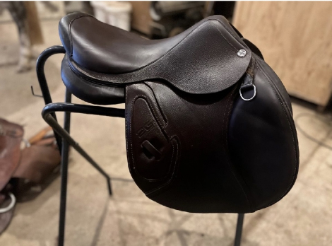 Tack ID: 570075 2021 CWD 17inch dynamic range with flat seat, close contact - PhotoID: 155129 - Expires 25-Dec-2025 Days Left: 20