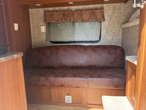 Tack ID: 570091 Bison 2011 3 horse slant w/8’ short wall - PhotoID: 155147 - Expires 01-Jan-2026 Days Left: 27