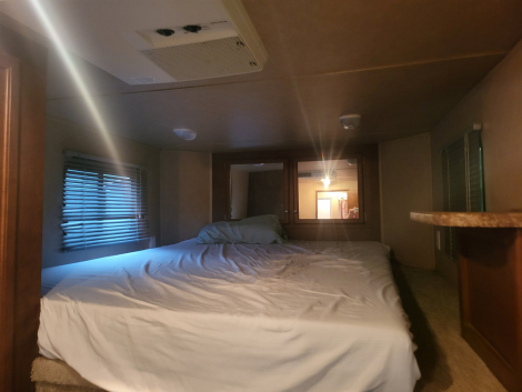 Tack ID: 570093 2012 Bison Trail Hand gooseneck w living quarters - PhotoID: 155153 - Expires 04-Jan-2026 Days Left: 30