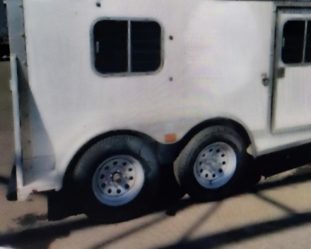 Tack ID: 570101 Miniature 5 horse Aluminum  Sooner trailer - PhotoID: 155156 - Expires 08-Jan-2026 Days Left: 35