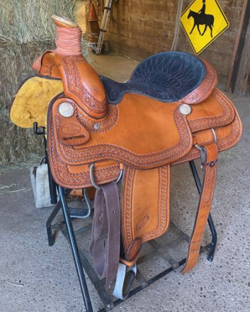 Tack ID: 570102 Genuine Billy Cook roping saddle 16.5 lightly used - PhotoID: 155158 - Expires 08-Jan-2026 Days Left: 34
