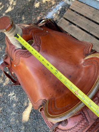 Tack ID: 570103 Genuine Billy Cook wade/ranch saddle 17 like new - PhotoID: 155163 - Expires 08-Jan-2026 Days Left: 34