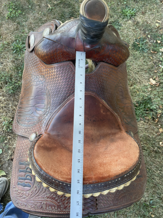 Tack ID: 570109 Running P Roping Saddle - PhotoID: 155172 - Expires 11-Jan-2026 Days Left: 37