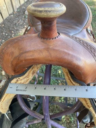 Tack ID: 570110 17 Inch Used Powder River Competitive Trail Saddle 2600 - PhotoID: 155177 - Expires 11-Jan-2026 Days Left: 38