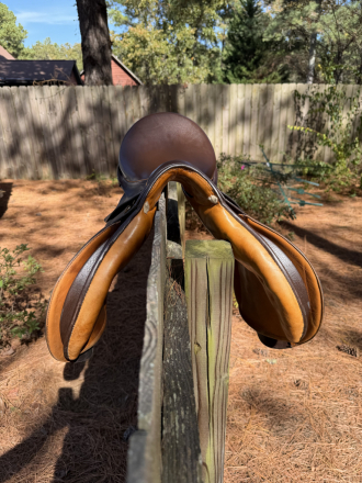 Tack ID: 570134 Stubben Siegfried Jump Saddle 17.5” - PhotoID: 155196 - Expires 19-Jan-2026 Days Left: 35