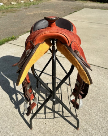 Tack ID: 570138 Crates Lady Reiner 16” Seat - PhotoID: 155209 - Expires 23-Jan-2026 Days Left: 40