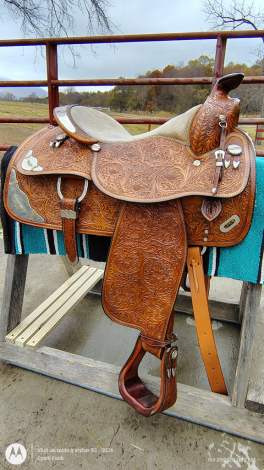 Tack ID: 570148 Circle Y Equitation show saddle with real silver 16 - PhotoID: 155231 - Expires 29-Jan-2026 Days Left: 55