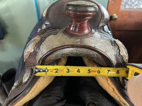 Tack ID: 570169 Kathys show saddle - PhotoID: 155257 - Expires 07-Feb-2026 Days Left: 64