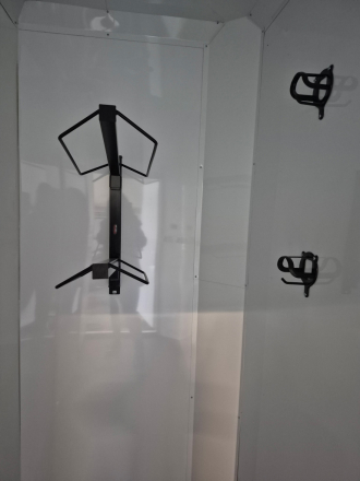 Tack ID: 570178 TWO HORSE VAN - PhotoID: 155298 - Expires 22-Feb-2026 Days Left: 80