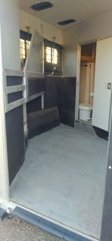 Tack ID: 570190 96 Silverado Gooseneck - PhotoID: 155278 - Expires 18-Feb-2026 Days Left: 75