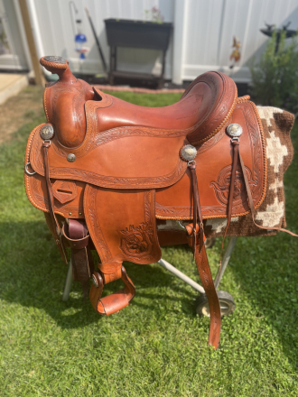 Tack ID: 570219 Custom Skyhorse 16 1/2 all around like new - PhotoID: 155329 - Expires 02-Jun-2026 Days Left: 180