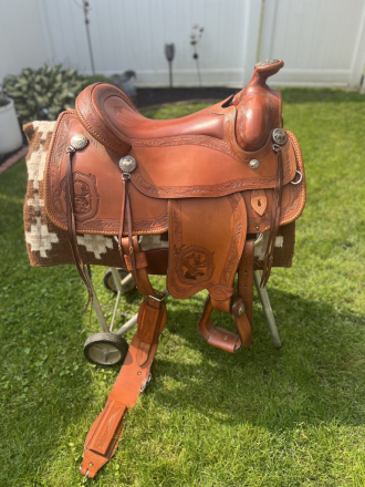 Tack ID: 570219 Custom Skyhorse 16 1/2 all around like new - PhotoID: 155331 - Expires 02-Jun-2026 Days Left: 180