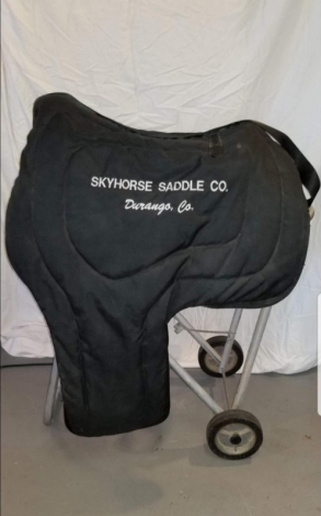 Tack ID: 570219 Custom Skyhorse 16 1/2 all around like new - PhotoID: 155332 - Expires 02-Jun-2026 Days Left: 180