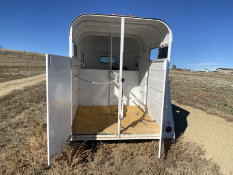 Tack ID: 570223 1997 CM 2 Horse Straight Load Trailer - PhotoID: 155335 - Expires 08-Mar-2026 Days Left: 84