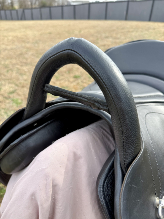 Tack ID: 570238 TREKKER LUXUS ULTIMATE LUXURY TREELESS ADJUSTABLE SADDLE - PhotoID: 155355 - Expires 12-Mar-2026 Days Left: 87