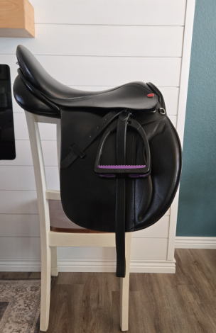 Tack ID: 570299 Duett Rondo 2- 17- 34cm hoop tree - PhotoID: 155388 - Expires 12-Apr-2026 Days Left: 79