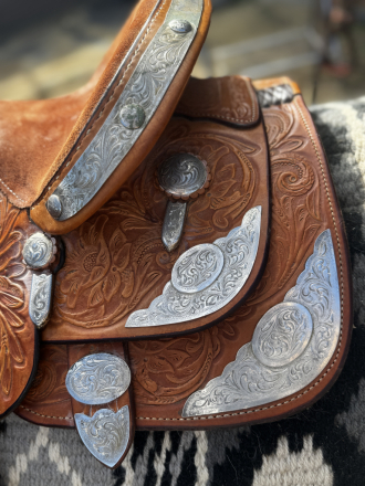 Tack ID: 570329 13.5 Billy Cook Used Custom Show Saddle - PhotoID: 155434 - Expires 23-Apr-2026 Days Left: 79
