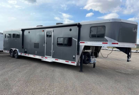 Tack ID: 570336 2023 Lakota Gooseneck Living Quarters 4 Horse Trailer - PhotoID: 155450 - Expires 30-Apr-2026 Days Left: 86