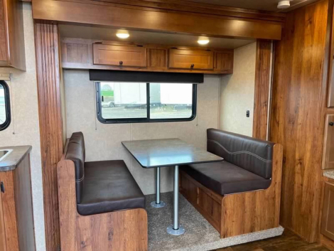 Tack ID: 570336 2023 Lakota Gooseneck Living Quarters 4 Horse Trailer - PhotoID: 155452 - Expires 30-Apr-2026 Days Left: 86