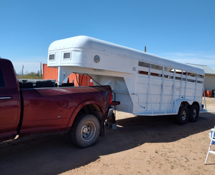 Tack ID: 570385 🔥 2002 Ponderosa 4 Horse Gooseneck – $8,500 OBO 🔥 - PhotoID: 155518 - Expires 01-Jun-2026 Days Left: 88