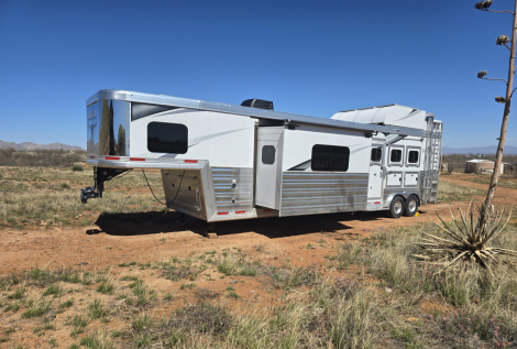 Tack ID: 570410 2022 Lakota Big Horn - PhotoID: 155550 - Expires 12-Jun-2026 Days Left: 88