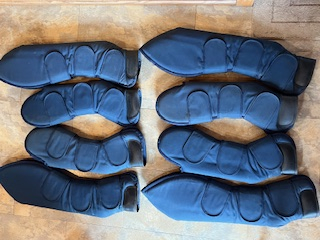 Tack ID: 570413 Horse Trailering/Shipping Boots (Set of 8) - $100 - PhotoID: 155554 - Expires 15-Jun-2026 Days Left: 89