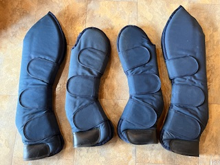 Tack ID: 570413 Horse Trailering/Shipping Boots (Set of 8) - $100 - PhotoID: 155556 - Expires 15-Jun-2026 Days Left: 89