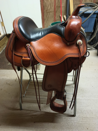 Tack ID: 570414 Circle Y pioneer flex 2 pleasure trail saddle - PhotoID: 155557 - Expires 15-Jun-2026 Days Left: 87