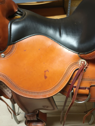 Tack ID: 570414 Circle Y pioneer flex 2 pleasure trail saddle - PhotoID: 155559 - Expires 15-Jun-2026 Days Left: 87