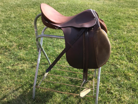 Tack ID: 570427 Stubben Siegfried 18” Forward Seat Jumping Saddle - PhotoID: 155570 - Expires 21-Sep-2026 Days Left: 179