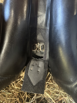 Tack ID: 570491 Toulouse Aachen Pro Dressage Saddle, 18, Adjustable - PhotoID: 155629 - Expires 27-Oct-2026 Days Left: 174