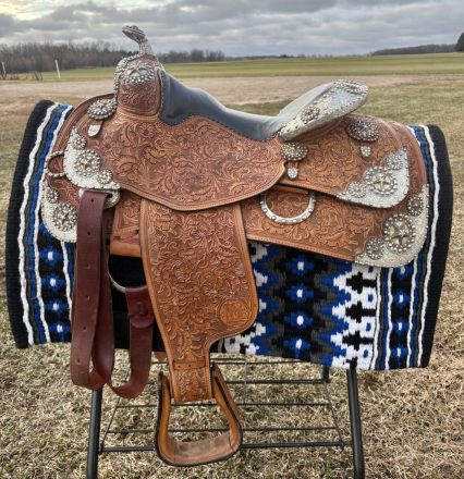Tack ID: 570492 Silver Mesa Western Star Show Saddle Youth Child Kids - PhotoID: 155956 - Expires 10-Dec-2026 Days Left: 82
