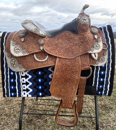 Tack ID: 570492 Silver Mesa Western Star Show Saddle Youth Child Kids - PhotoID: 155957 - Expires 10-Dec-2026 Days Left: 82