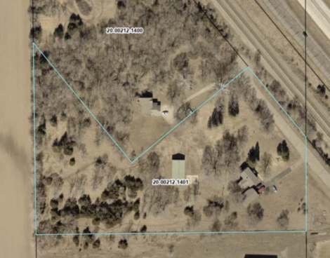Tack ID: 570512 4 br 2 ba 2,590 sq ft on 5.42 acres with Pole Barn - PhotoID: 155641 - Expires 02-Aug-2026 Days Left: 88