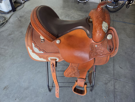 Tack ID: 570517 Beautiful Wyoming Western Saddle 16 - PhotoID: 155650 - Expires 04-Aug-2026 Days Left: 77
