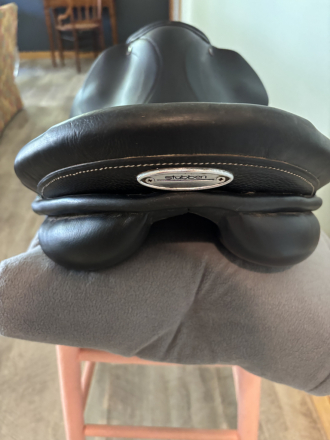 Tack ID: 570545 Stubben Genesis Special Dressage Saddle w/Biomex Seat - PhotoID: 155663 - Expires 12-Feb-2027 Days Left: 186