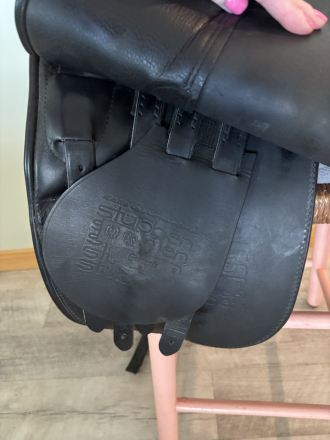 Tack ID: 570545 Stubben Genesis Special Dressage Saddle w/Biomex Seat - PhotoID: 155664 - Expires 12-Feb-2027 Days Left: 186