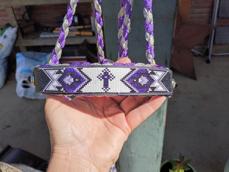 Tack ID: 570550 Beautiful one of kind hand beaded halters - PhotoID: 155673 - Expires 20-Aug-2026 Days Left: 84