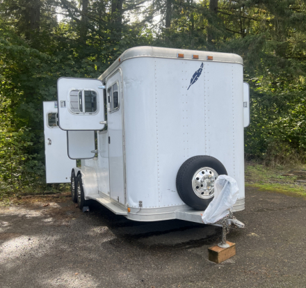 Tack ID: 570552 1991 Featherlite straight load - PhotoID: 155677 - Expires 23-Aug-2026 Days Left: 73